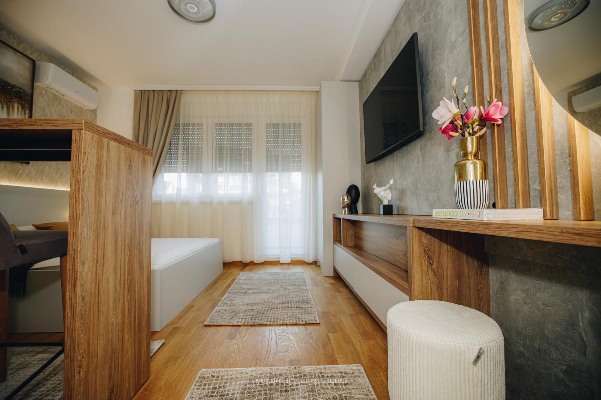 Apartment Lust Premium Ii